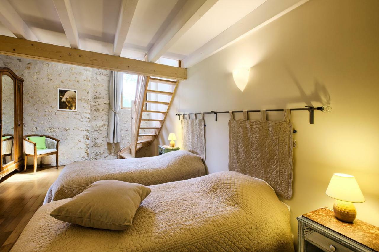 Vérac La Grange D'Oustaud B&B 외부 사진