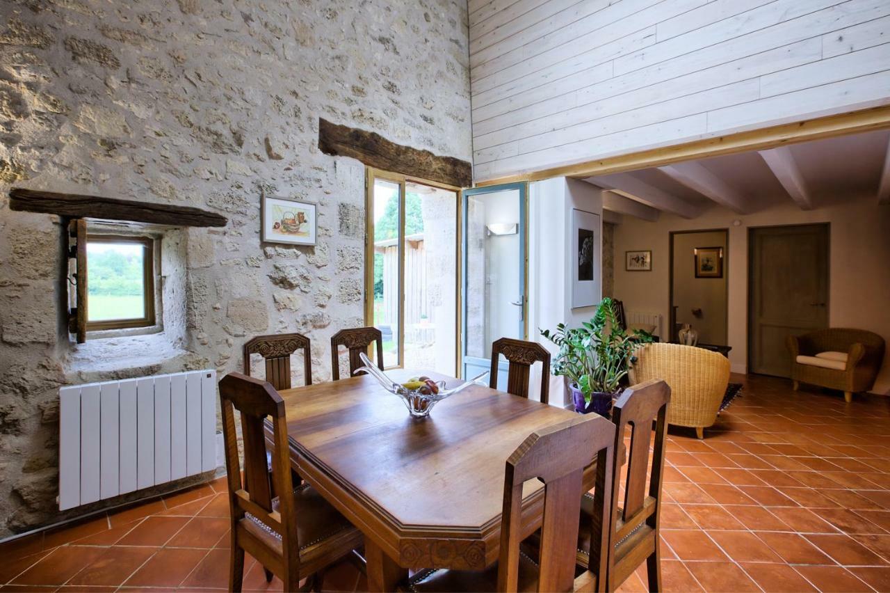 Vérac La Grange D'Oustaud B&B 외부 사진